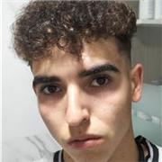 Resido en Cártama y tengo español nativo y se me da bastante bien y creo que encajaría en el puesto para poder enseñar a personas extranjeras a aprender español